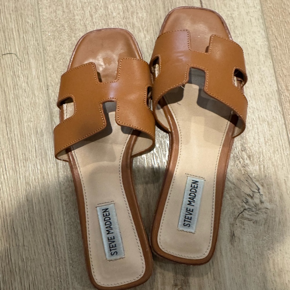 Steve Madden Tan Sandals